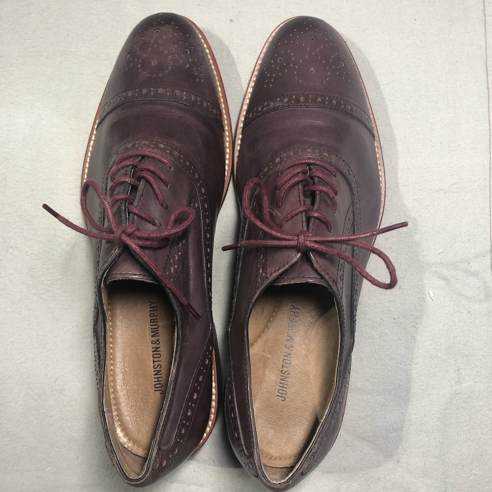 Johnston & Murphy wingtip  lace up men’s leather dress shoes